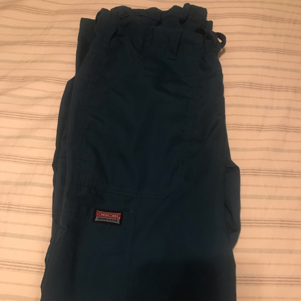 Women’s scrub pants
